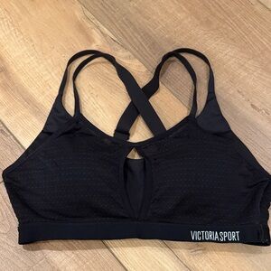 Victoria's Secret Sport strappy comfort sports bra 36C